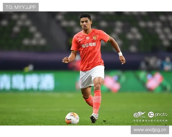 蒋光太中卫风格