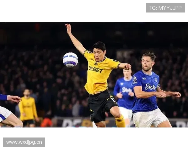 黄喜灿技术特点解析：积极跑动与犀利突破如何助力状态回暖