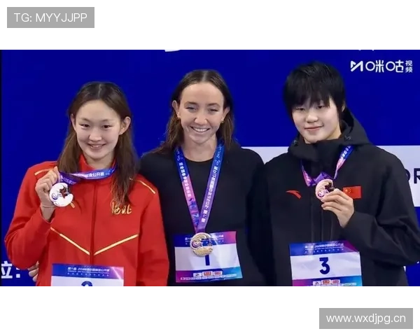 李冰洁训练完直接去奢侈品店刷卡，教练在后面追着喊别买包了